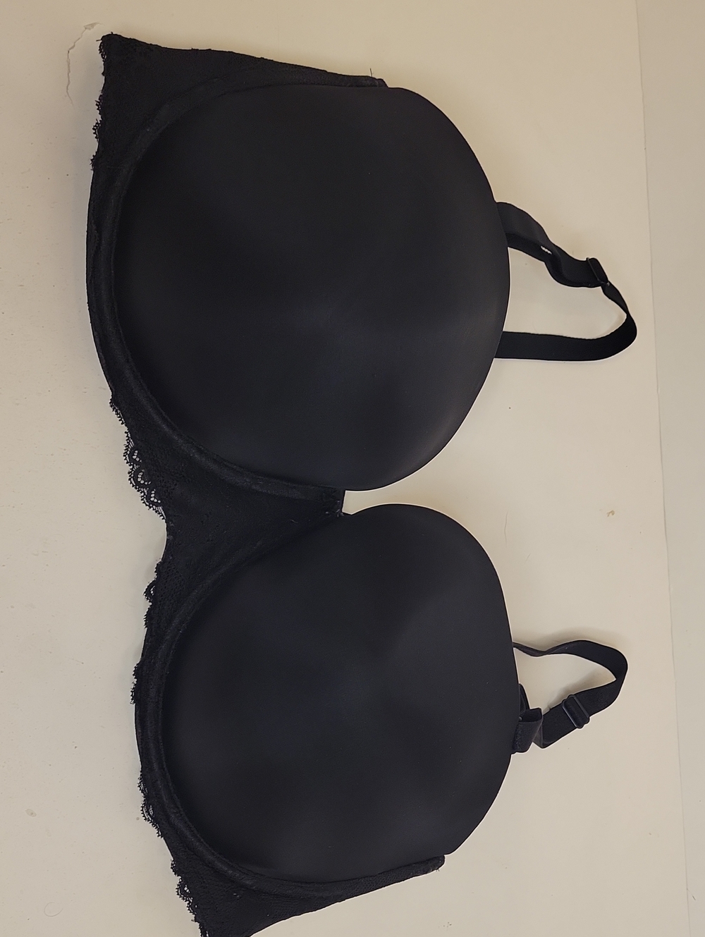 Torrid Black Smooth Molded Lace-Trim Bra 42G removable Straps